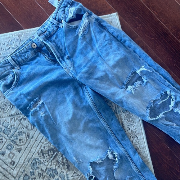 Bershka Distressed Denim Jeans - Picture 2 of 8